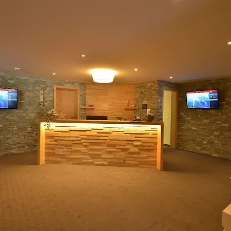 Alpenhotel Fleurs De מלון