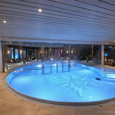 Alpenhotel Fleurs De 4*