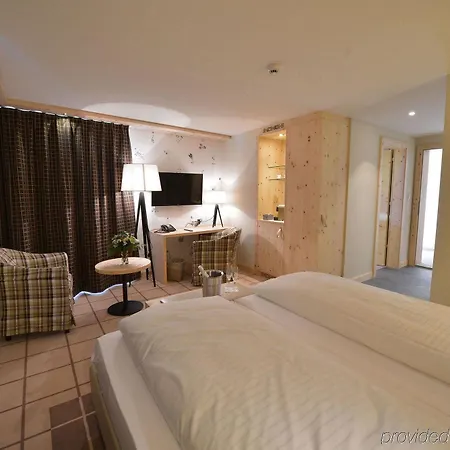 Alpenhotel Fleurs De Szálloda