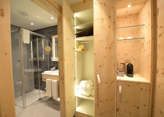 Alpenhotel Fleurs De Hotel