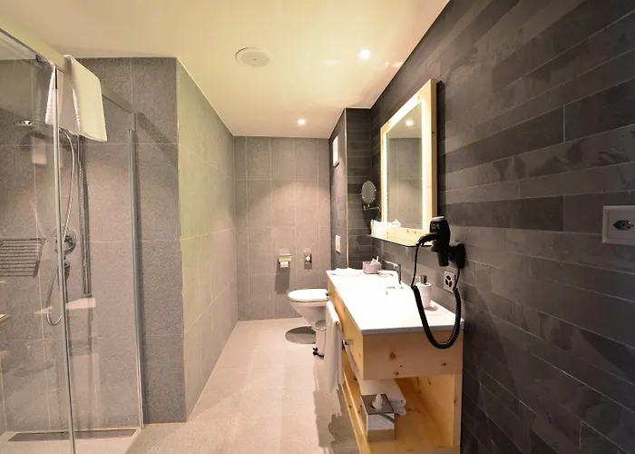 Hotel Alpenhotel Fleurs De 4*