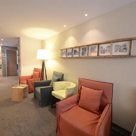 ألبينهوتيل فلورز دو 4* زيرمات