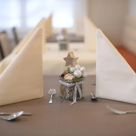 ألبينهوتيل فلورز دو فندق