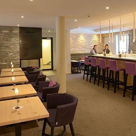 فندق ألبينهوتيل فلورز دو