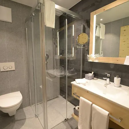 Alpenhotel Fleurs De 4* Ζερμάτ